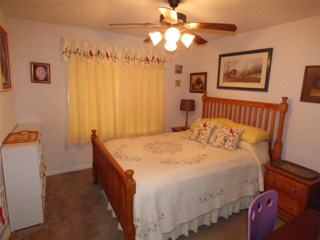 Listing photo 13
